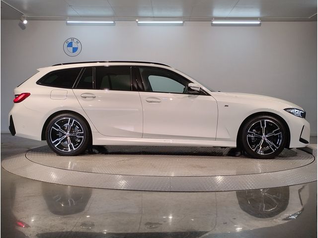 Bmw 3 SERIES 2023-03 15793-7
