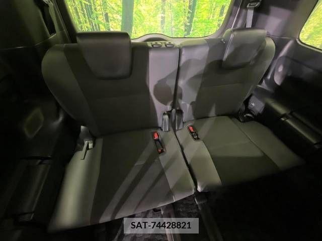 Toyota NOAH 2021-06 218508-10