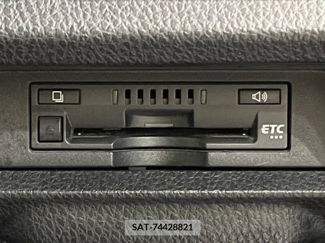 Toyota NOAH 2021-06 218508-7