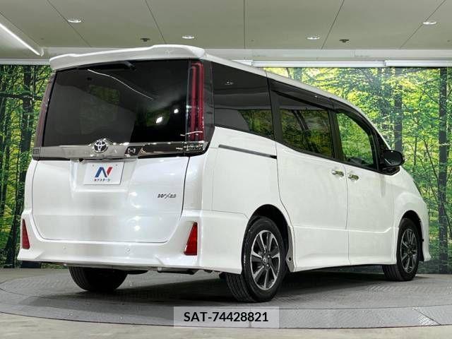 Toyota NOAH 2021-06 218508-17