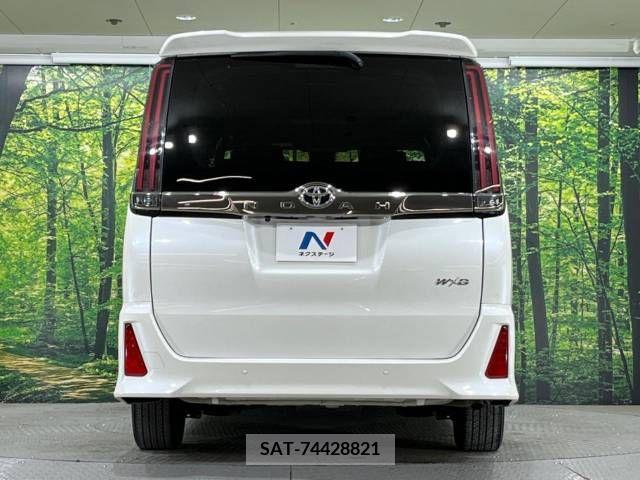 Toyota NOAH 2021-06 218508-15