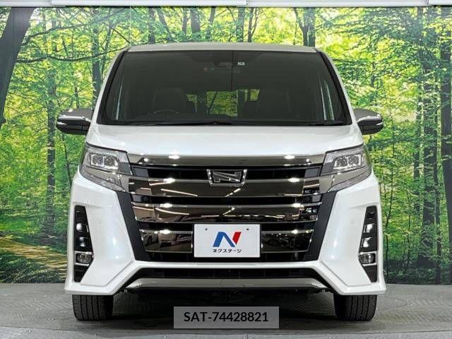 Toyota NOAH 2021-06 218508-14