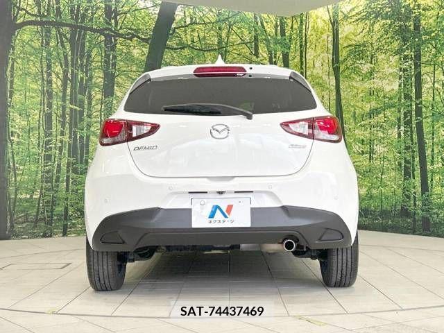 Mazda DEMIO 2017-02 329458-15