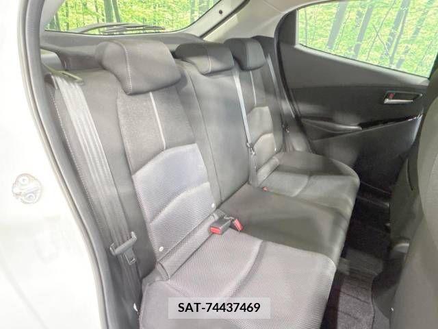 Mazda DEMIO 2017-02 329458-9