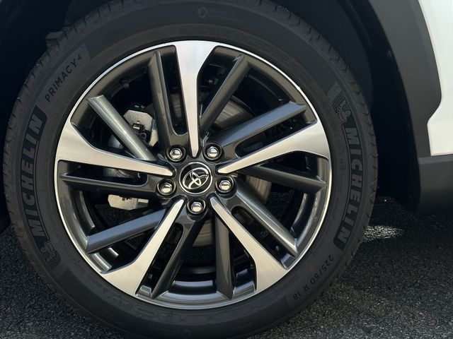 Toyota COROLLA CROSS 2023-12 10542-3