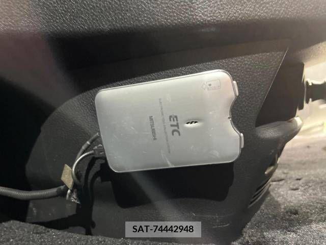 Nissan SERENA 2011-09 367814-7