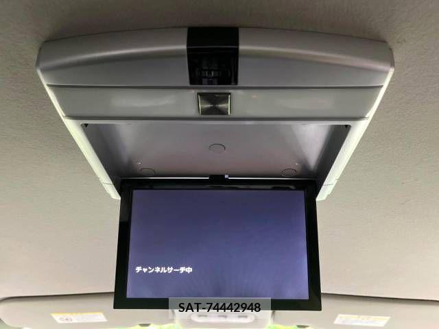 Nissan SERENA 2011-09 367814-2