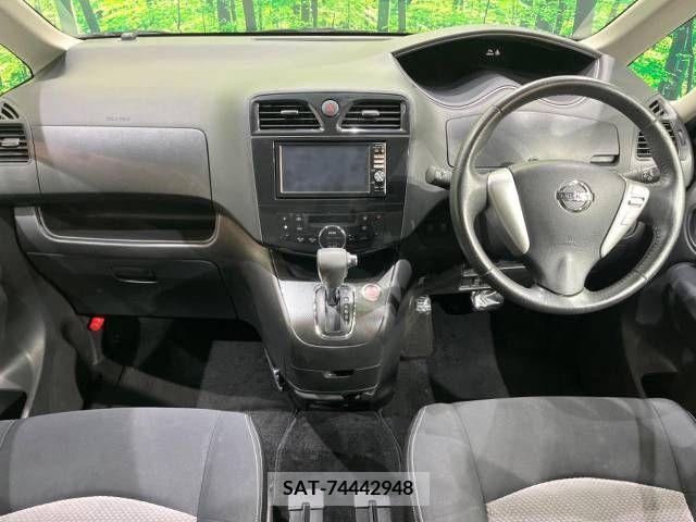 Nissan SERENA 2011-09 367814-1