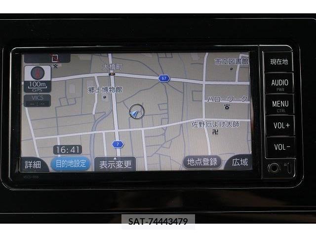 Toyota PRIUS 2018-02 375682-2