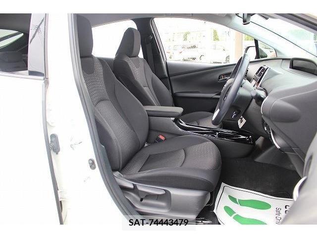 Toyota PRIUS 2018-02 375682-13