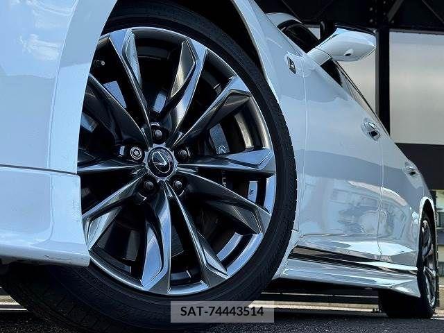 Lexus LS 2018-02 391888-18