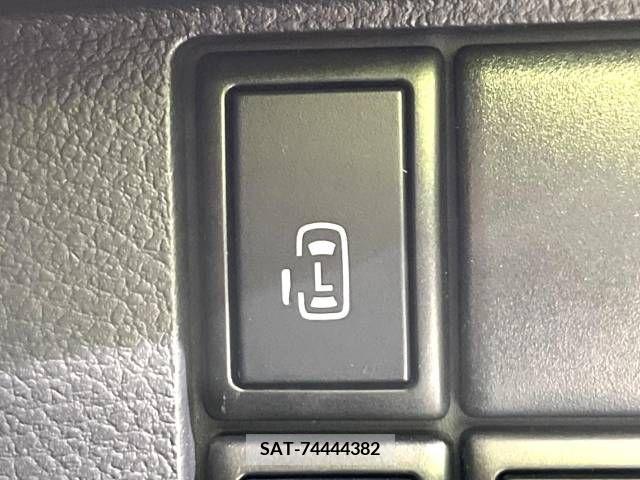 Suzuki SPACIA 2015-09 312198-5