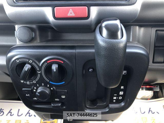 Suzuki EVERY 2016-03 297385-6
