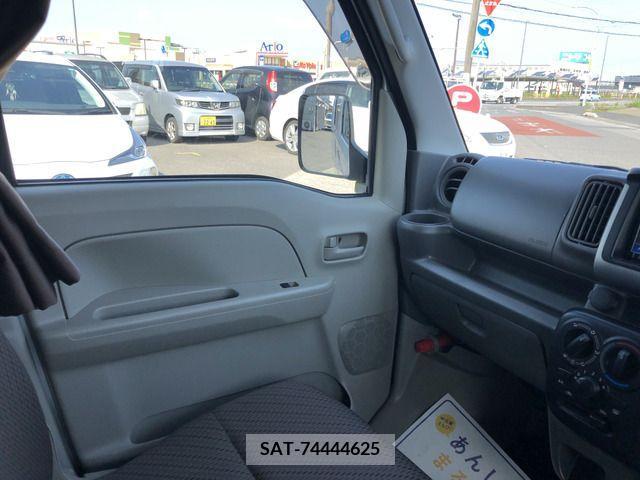Suzuki EVERY 2016-03 297385-17