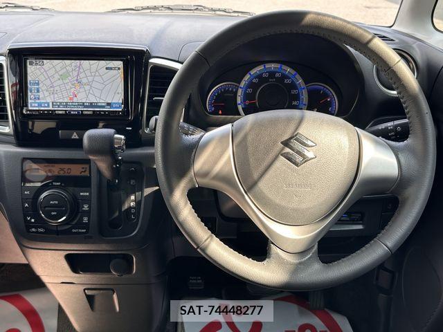 Suzuki SPACIA 2013-11 368607-1