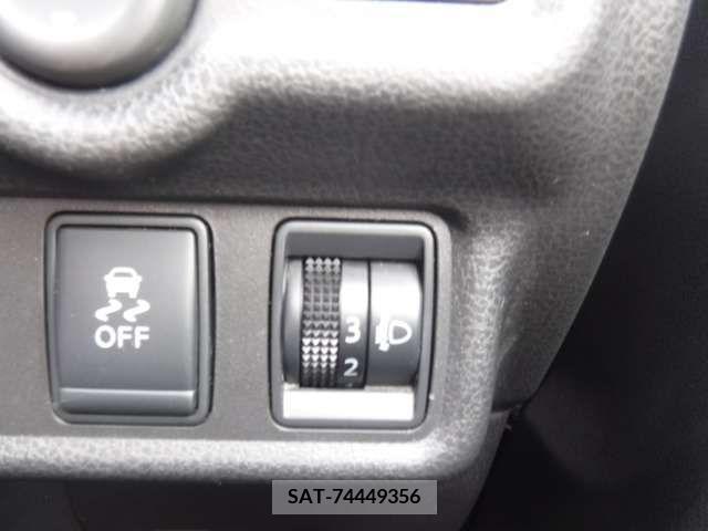 Nissan NOTE 2013-09 372722-9