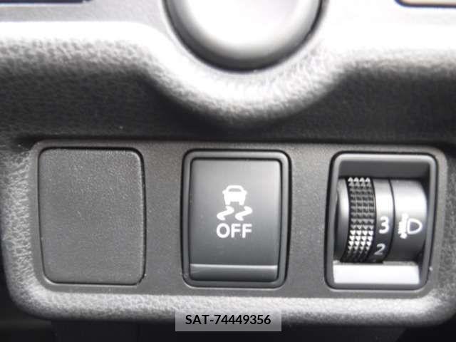 Nissan NOTE 2013-09 372722-8