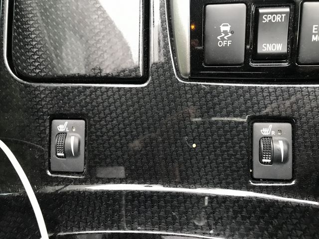 Toyota MARK X 2017-07 195681-26