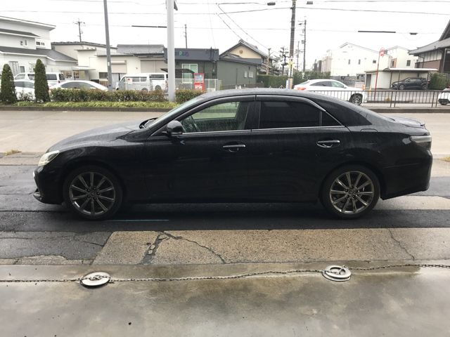 Toyota MARK X 2017-07 195681-6