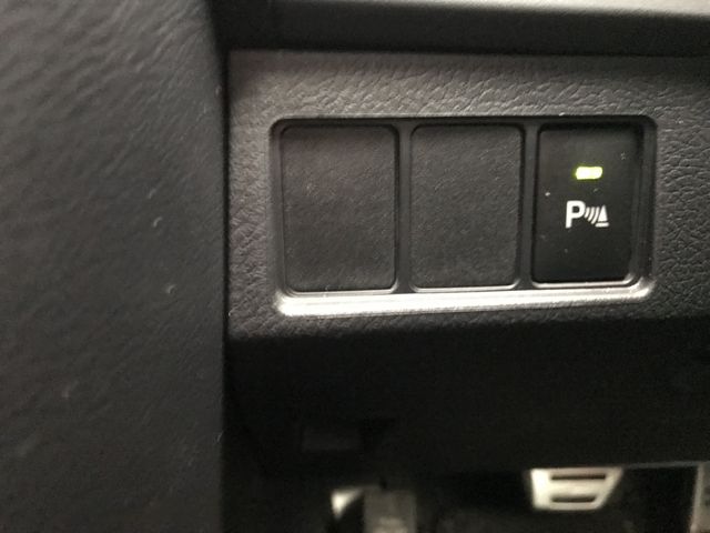 Toyota MARK X 2017-07 195681-21