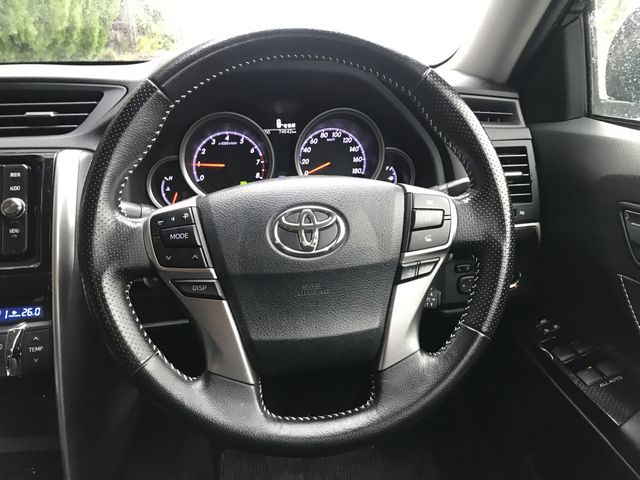 Toyota MARK X 2017-07 195681-18