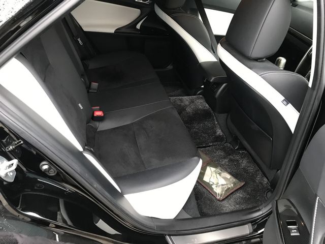 Toyota MARK X 2017-07 195681-10