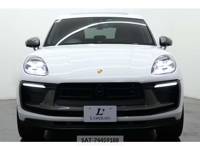 Porsche MACAN 2023-08 320115-17