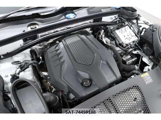 Porsche MACAN 2023-08 320115-6