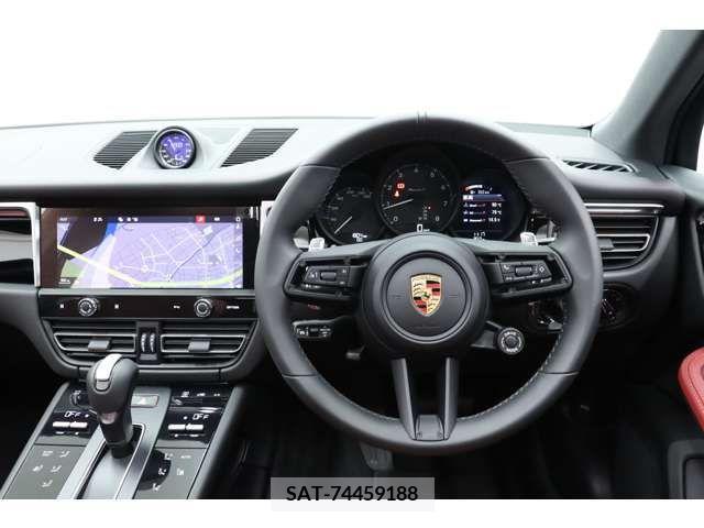 Porsche MACAN 2023-08 320115-9