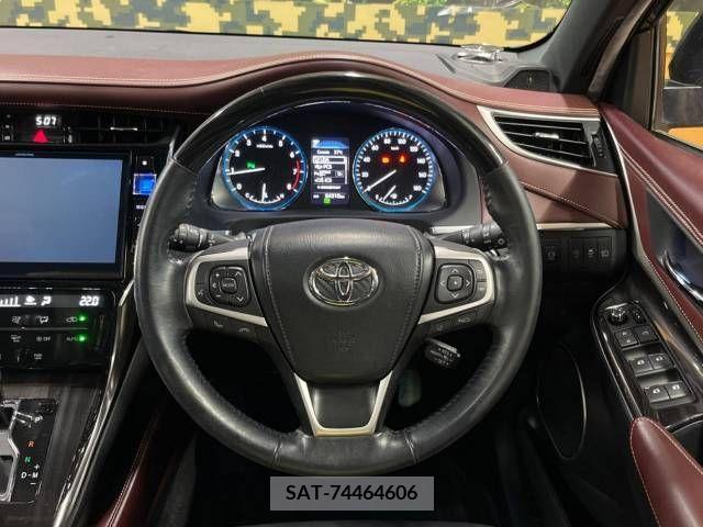 Toyota HARRIER 2018-09 373703-11