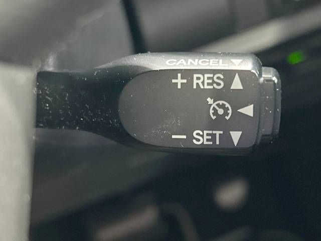 Toyota VOXY 2018-04 26591-7