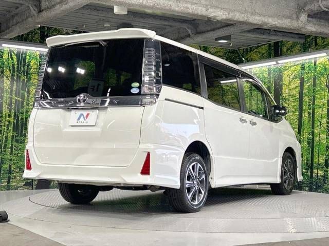 Toyota VOXY 2018-04 26591-17
