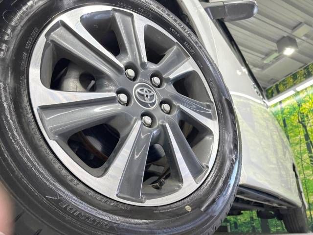 Toyota VOXY 2018-04 26591-13