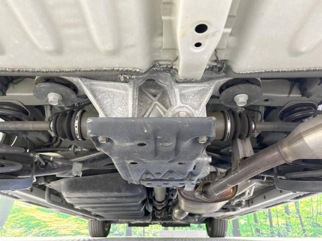 Toyota VOXY 2018-04 26591-19