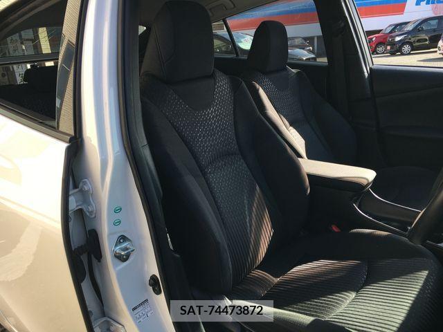 Toyota PRIUS 2017-06 205240-9