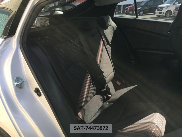 Toyota PRIUS 2017-06 205240-10