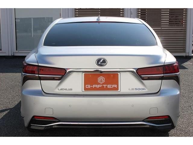Lexus LS 2017-12 18986-8
