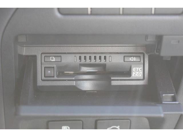 Lexus LS 2017-12 18986-3