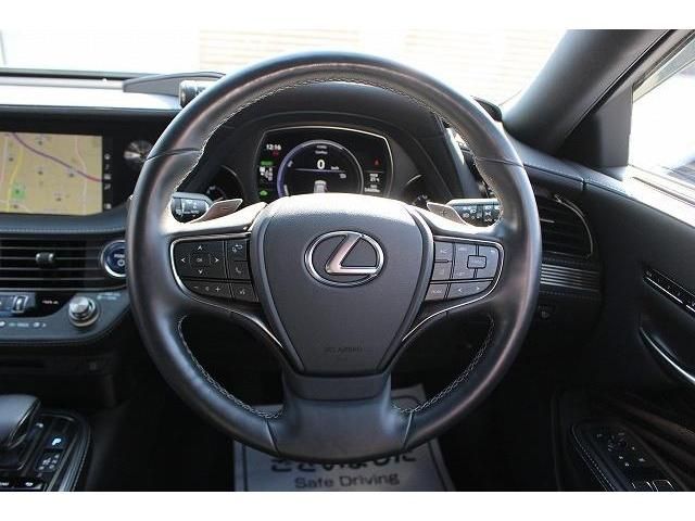 Lexus LS 2017-12 18986-15