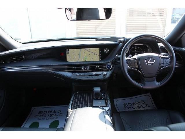 Lexus LS 2017-12 18986-14