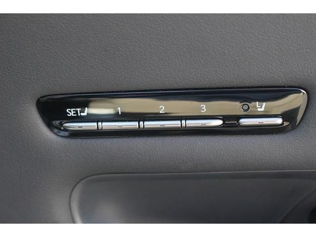 Lexus LS 2017-12 18986-5