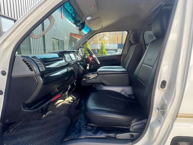 Toyota HIACE WAGON 2006-10 182535-10