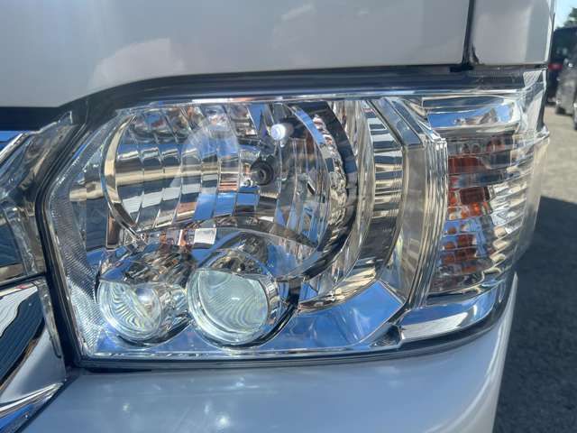 Toyota HIACE WAGON 2006-10 182535-6