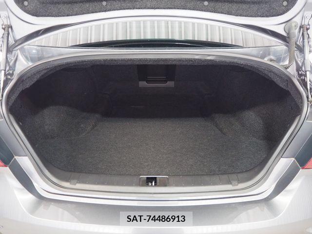 Nissan FUGA 2015-07 353749-11