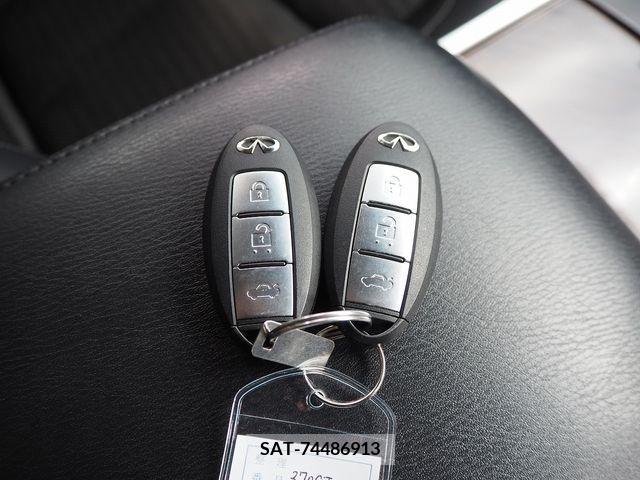 Nissan FUGA 2015-07 353749-28