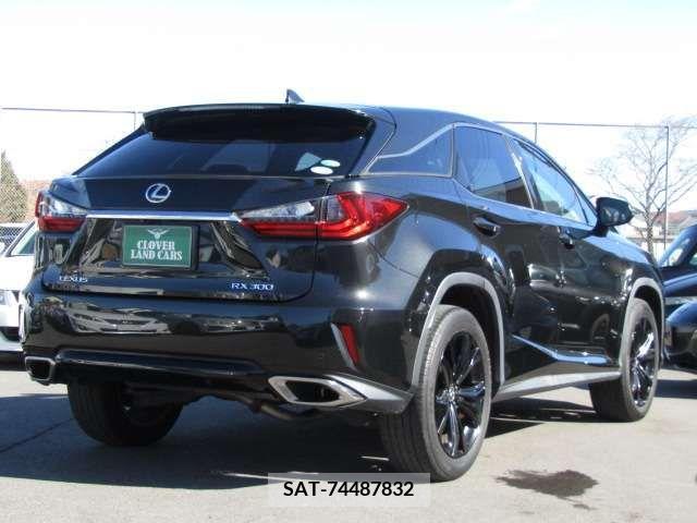 Lexus RX 2019-02 212622-3