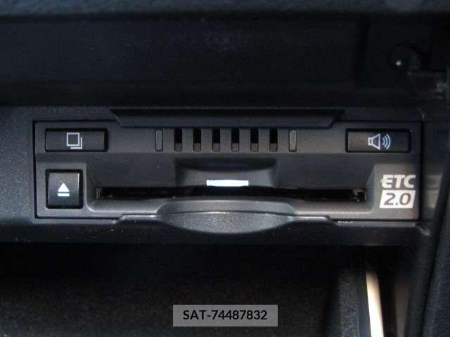 Lexus RX 2019-02 212622-13