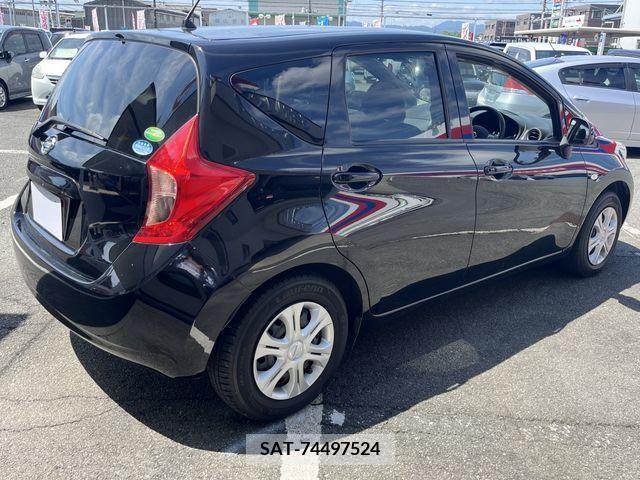 Nissan NOTE 2014-11 365338-4