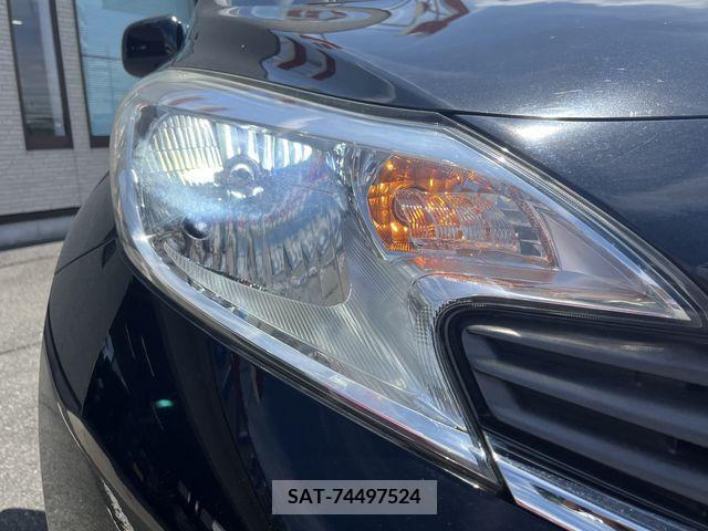 Nissan NOTE 2014-11 365338-8