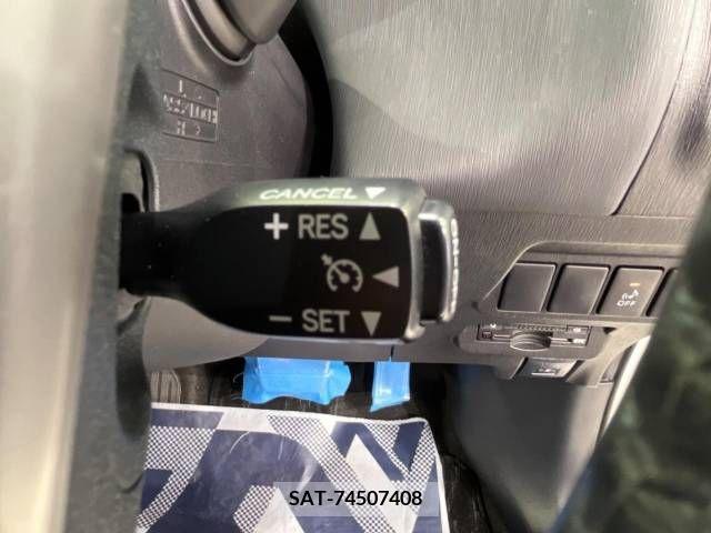 Toyota PRIUS ALPHA 2015-05 214547-5